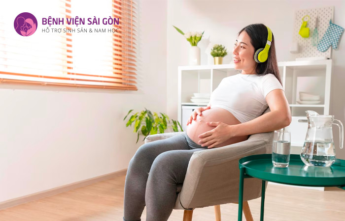 3 tháng cuối thai kỳ em bé đã có thể nghe rõ âm thanh từ bên ngoài