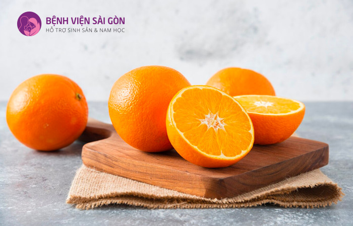 Quả cam chứa nhiều vitamin C giúp tăng đề kháng cho mẹ bầu
