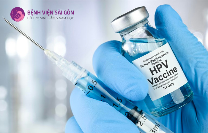 Tiêm vaccine HPV là một cách tầm soát nguy cơ ung thư cổ tử cung ở nữ giới