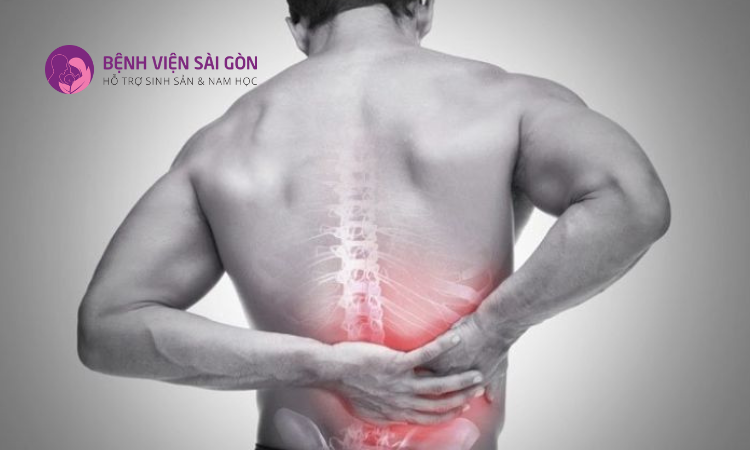 Khi xuất hiện các cơn đau ở vùng thắt lưng nam giới nên đi đến bệnh viện kiểm tra