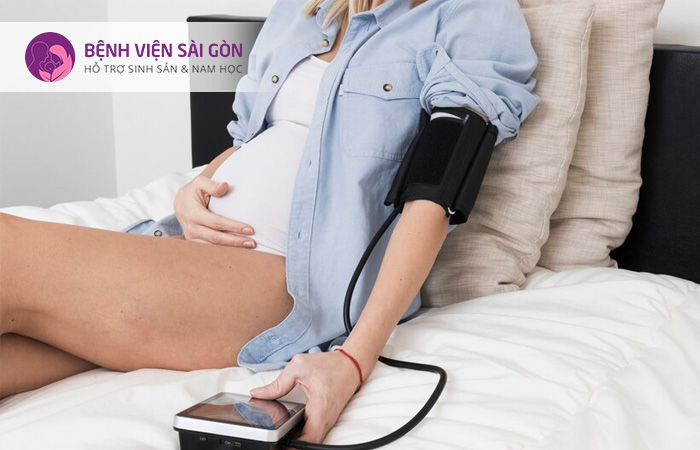 Tăng huyết áp thai kỳ thường xuất hiện ở tuần thứ 20 thai kỳ