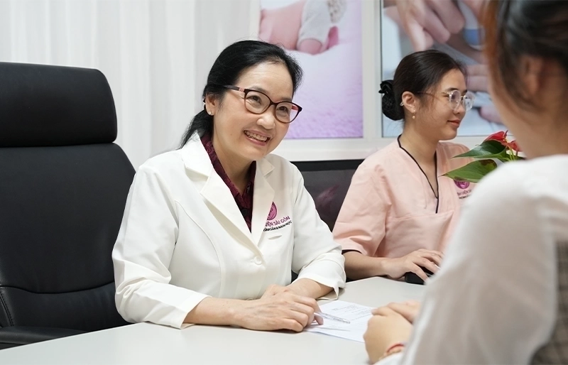 Thăm khám và tư vấn y tế từ sớm