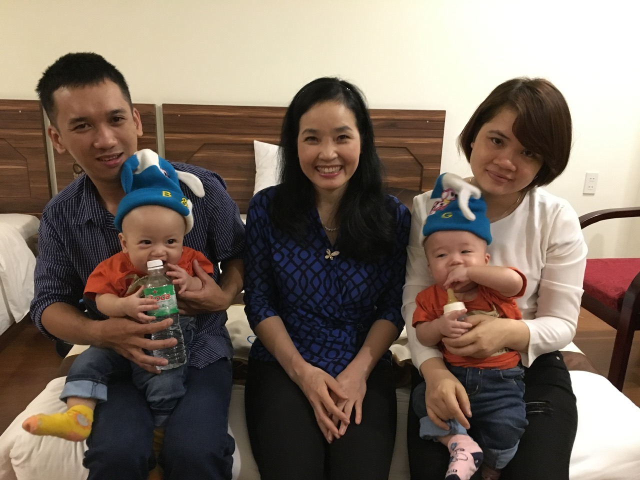 Với 30 năm kinh nghiệm, Tiến sĩ, Bác sĩ Vũ Minh Ngọc đã giúp rất nhiều gia đình đón con yêu trọn vẹn